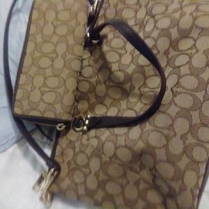 Coach purse and wallet signature